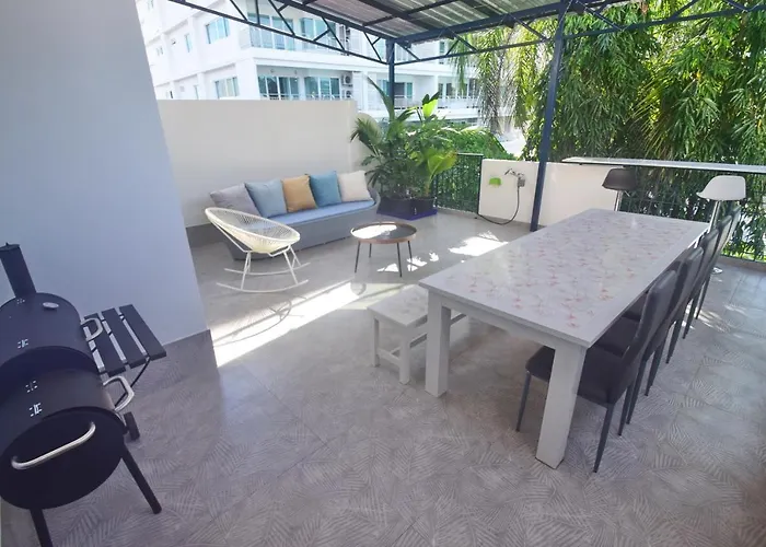 Neverland Hua Hin - Beach Retreat Home